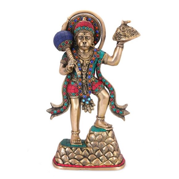 Made from quality brass metal that is solid, this decorative and beautifully embellished decorative piece accentuates and enhances the décor value of your house and office.