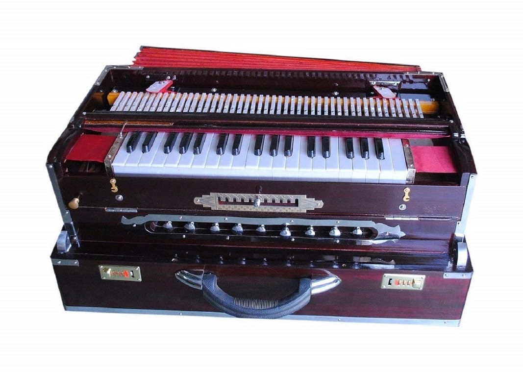 60 x 20 x34 cm Indian Musical Instrument Portable 2 line Bass Male Harmonium With Coupler Brown Color Size 